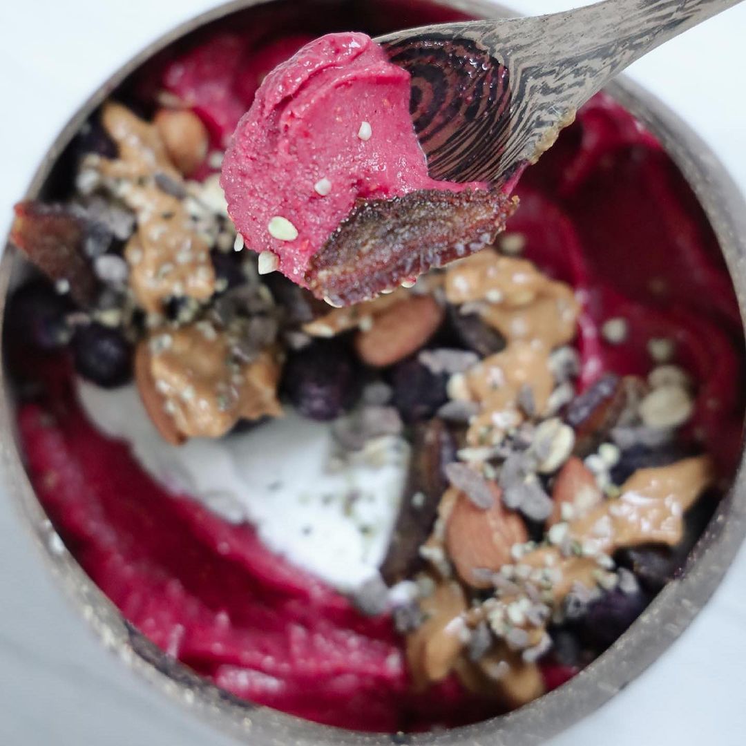 Blackcurrant & Hemp Smoothie Bowl